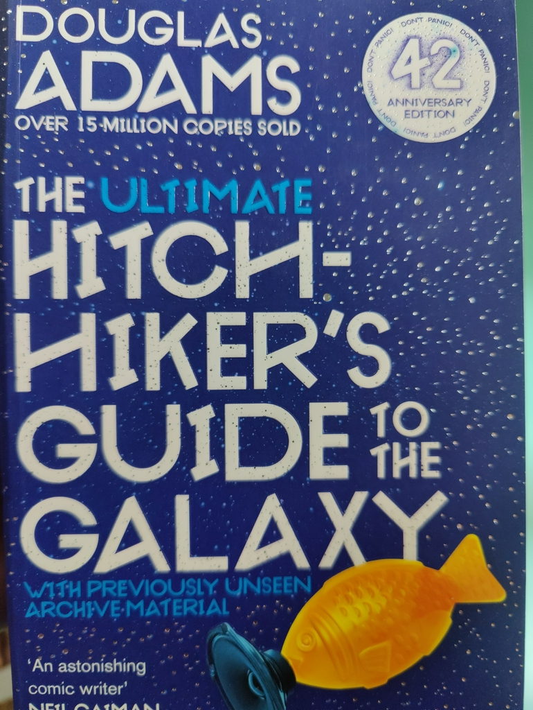 The Ultimate Hitchhiker's Guide to the Galaxy: The Complete Trilogy in Five Parts