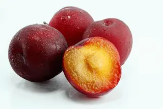 ALOO BUKHARA (PLUM) INDIAN 500 - 600 g