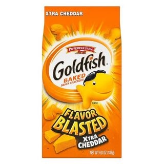 Flavor Blasted Xtra Cheddar Baked Snack Crackers