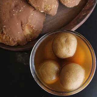 Nolen Gur Sweets (Jaggery)