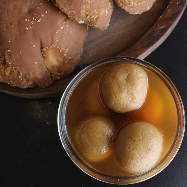 Nolen Gur Sweets (Jaggery)