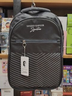 Signature Bags 18Inch