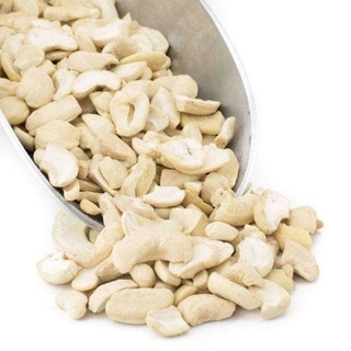 KAJU 2PC 500GM
 (Broken Cashew Nut)