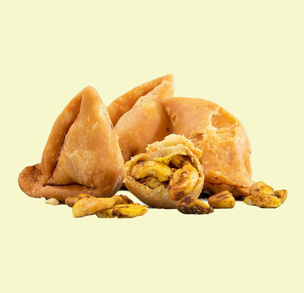 Namkeen Kaju Samosa