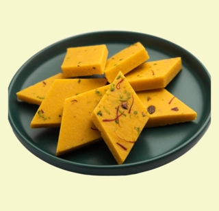 Kaju Kesar Burfi