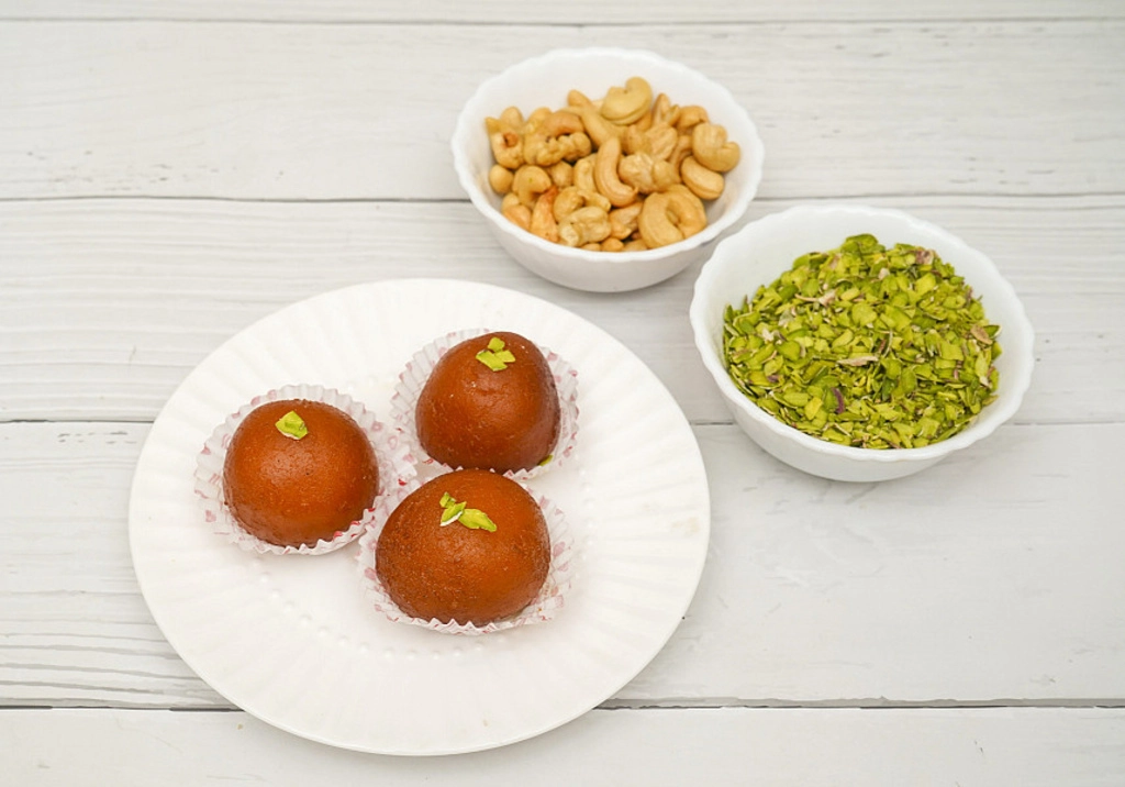 Gulab Jamun (Desi Ghee) [4Pcs]