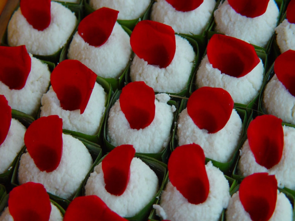 Gulab Patti Sandesh [2Pcs]