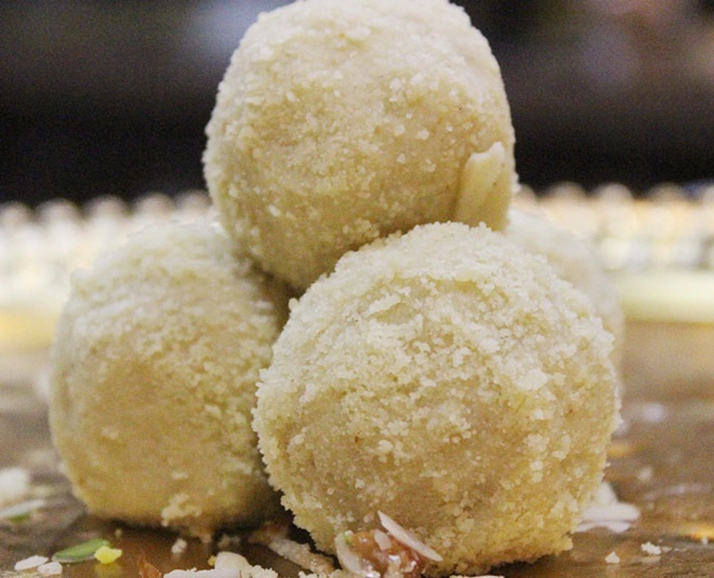 Nolen Gur Kheer Kadam(6Pcs)