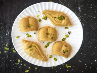 Nolen Gur Sandesh (Sankh) [6pcs]