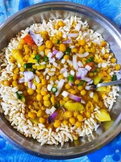 Kolkata Ghugni And  Muri