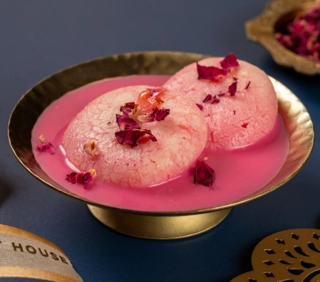 ROSE RASMALAI