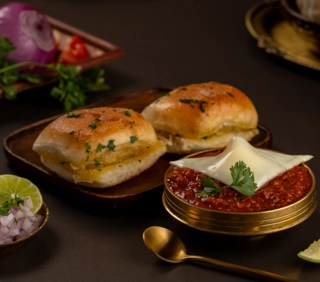 CHEESE PAV BHAJI