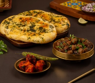 CHOLE KULCHE