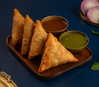 MINI ONION SAMOSA