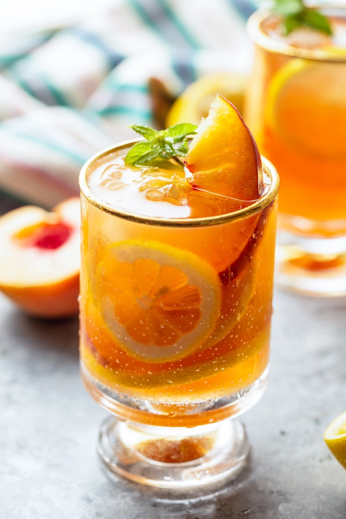 peach iced tea mocktail