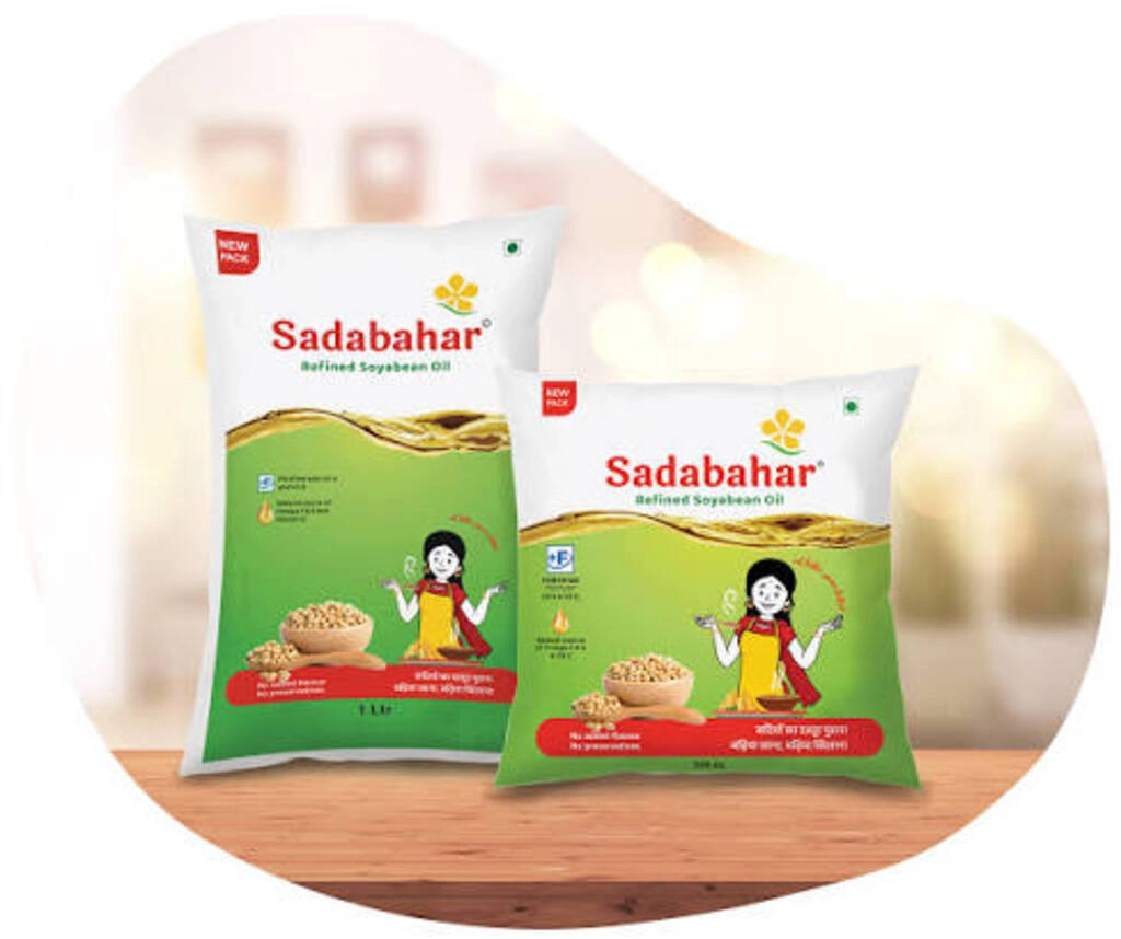 SADABAHAR ( Refined Soyabean Oil ) 1 litre.