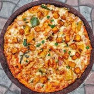 Tandoori Paneer Pizza