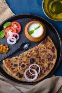 pyaz paratha with curd