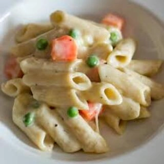 white sauce pasta
