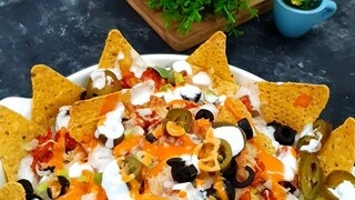 Tandoori cheese nachos