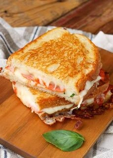 pizza cheese sandwich