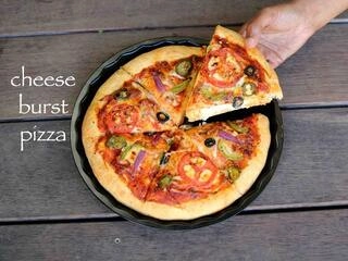 Cheese burst pizza