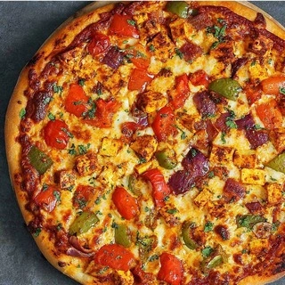 paneer tikka pizza