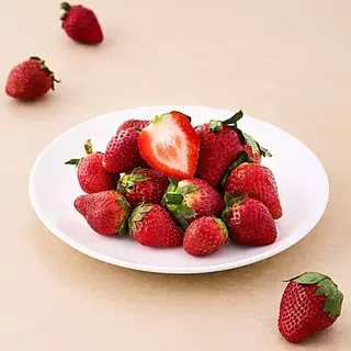 Strawberry Box (Apx.150 To 250gm)