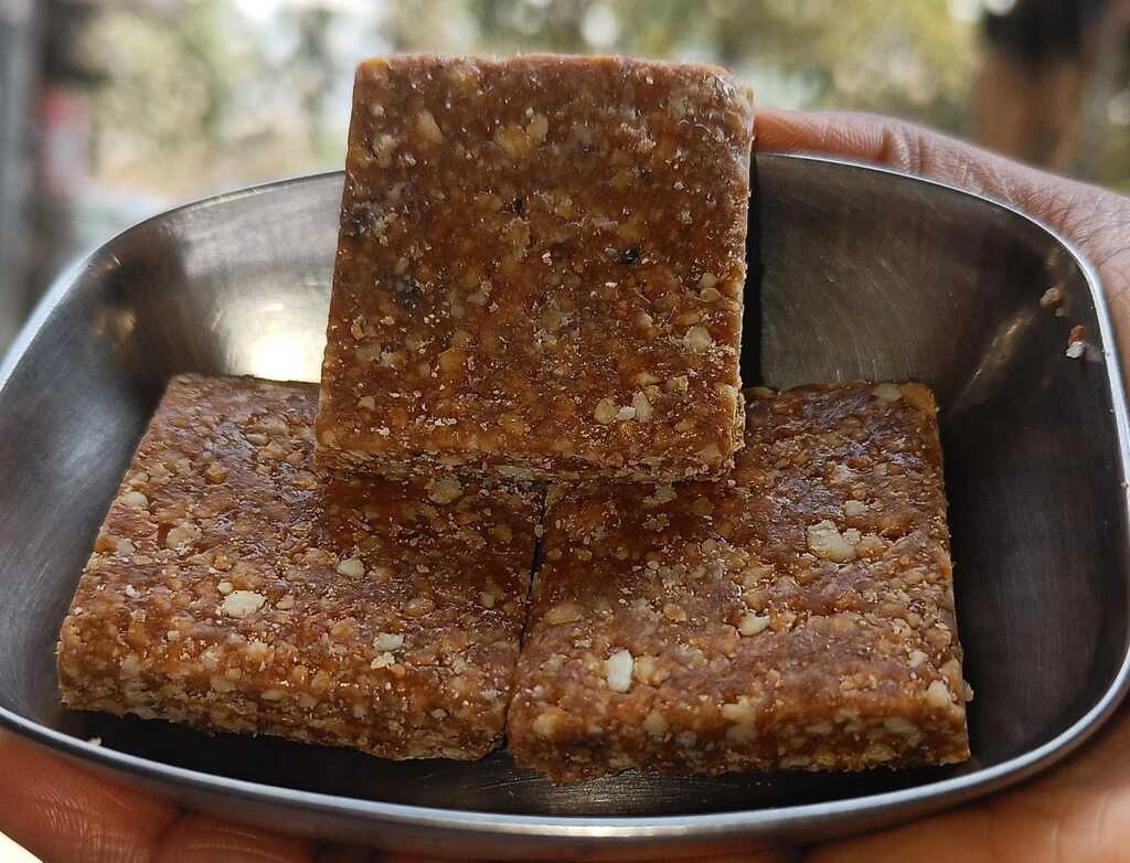 Crushed Peanut Chikki