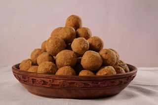 Besan Laddoo