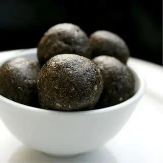 Till Laddoo