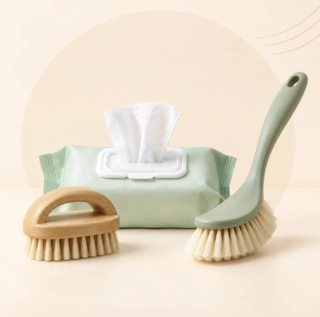 Wipes & Brushes