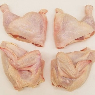 Whole chicken with skin  (apx 900-1.1kg)