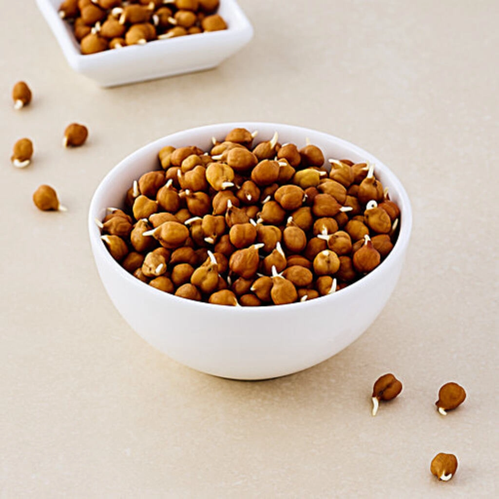 Chana Sprouts and dry Fruits