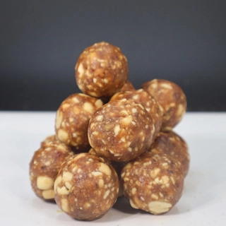Palli Khajur Laddu