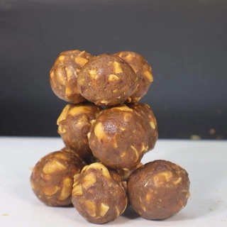 Kaju Khajur Laddu