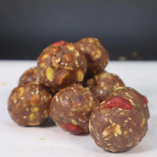 Khajur Dry Fruit Laddu