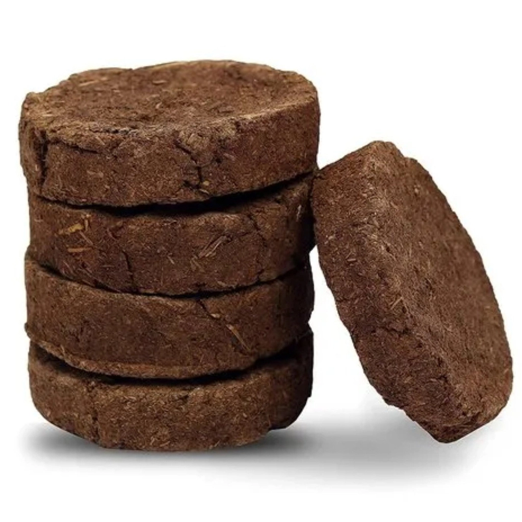 Ak Varatti / Cow Dung Cake