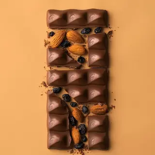 Gala Axy Fruit Nut Milk Chocolate