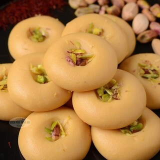 Kesar Puri Peda
