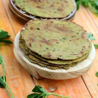Cow Ghee Methi Khakra