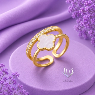 Ivory Clover Ring