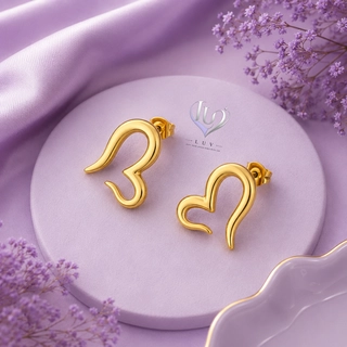 Amoura Heart Studs