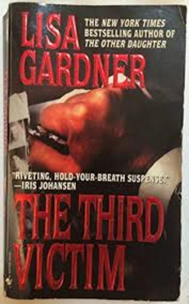 The Third victim (used, paperback, good condition)