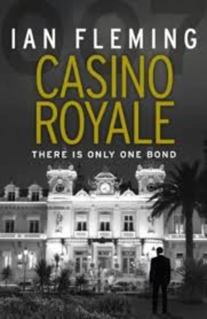 casino royale (used,paper back,good condition)