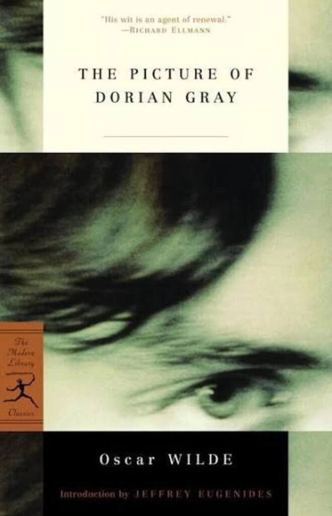The picture of dorian gray (used,paper back,good condition)