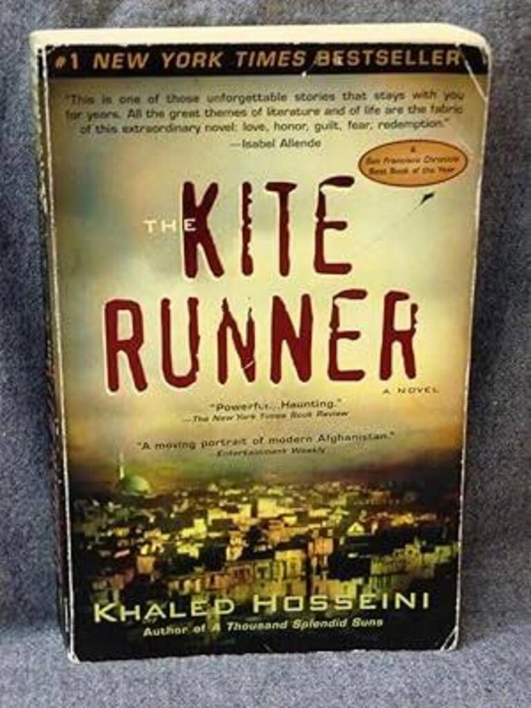 The Kite Runner (used,paper back, good condition)