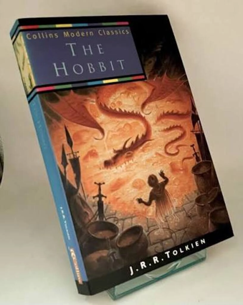 The hobbit (used,paper back, good condition)