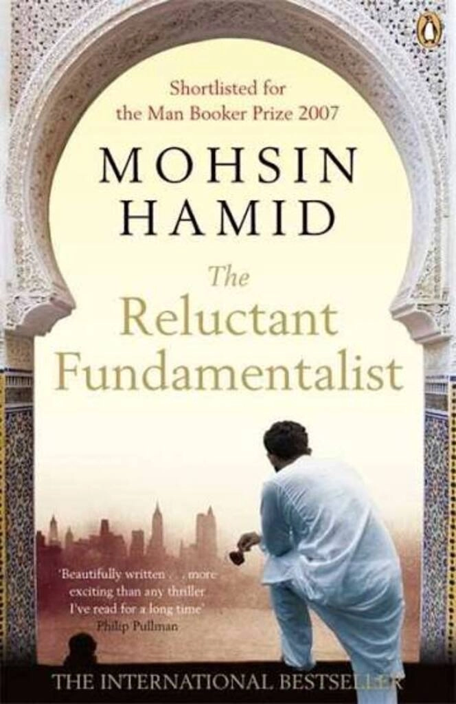 The reluctant fundamentalist (used,paper back, good condition)