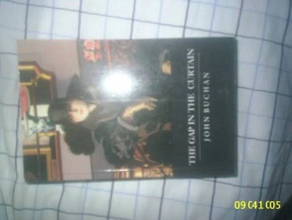 The gap in the curtain (used,paper back, good condition)